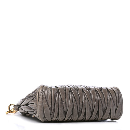 Miu Miu Leather Matelasse Lux Shoulder Bag Argilla 3 of 5