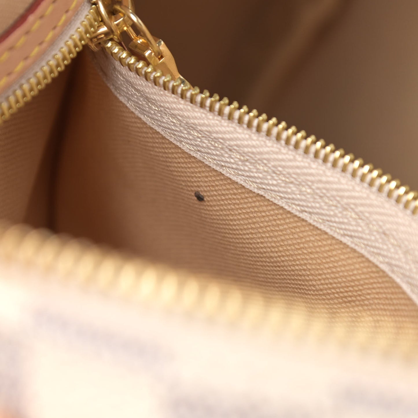 Damier Azur Speedy Bandouliere 30