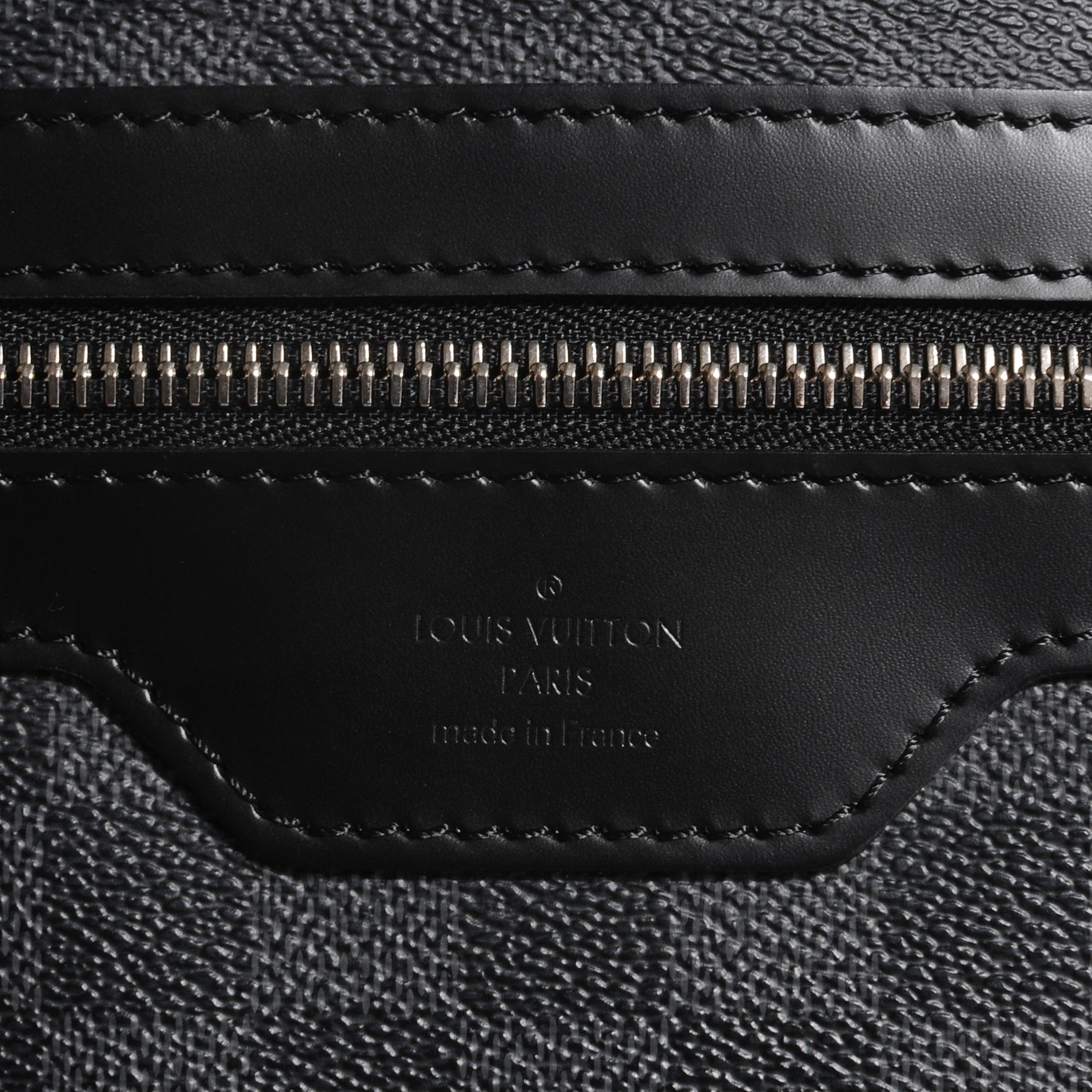 Louis Vuitton Damier Graphite Daniel GM 4 of 6