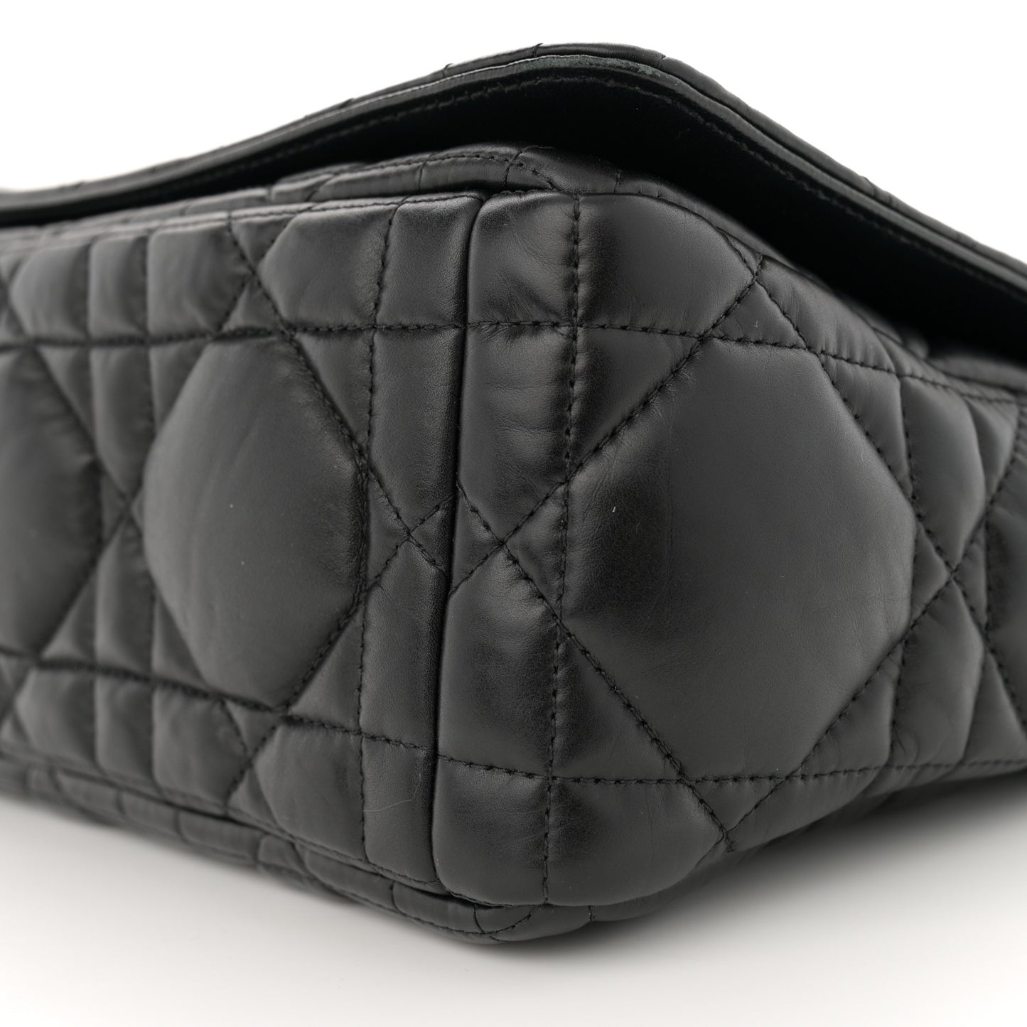 Calfskin Macrocannage Medium Caro Bag Black
