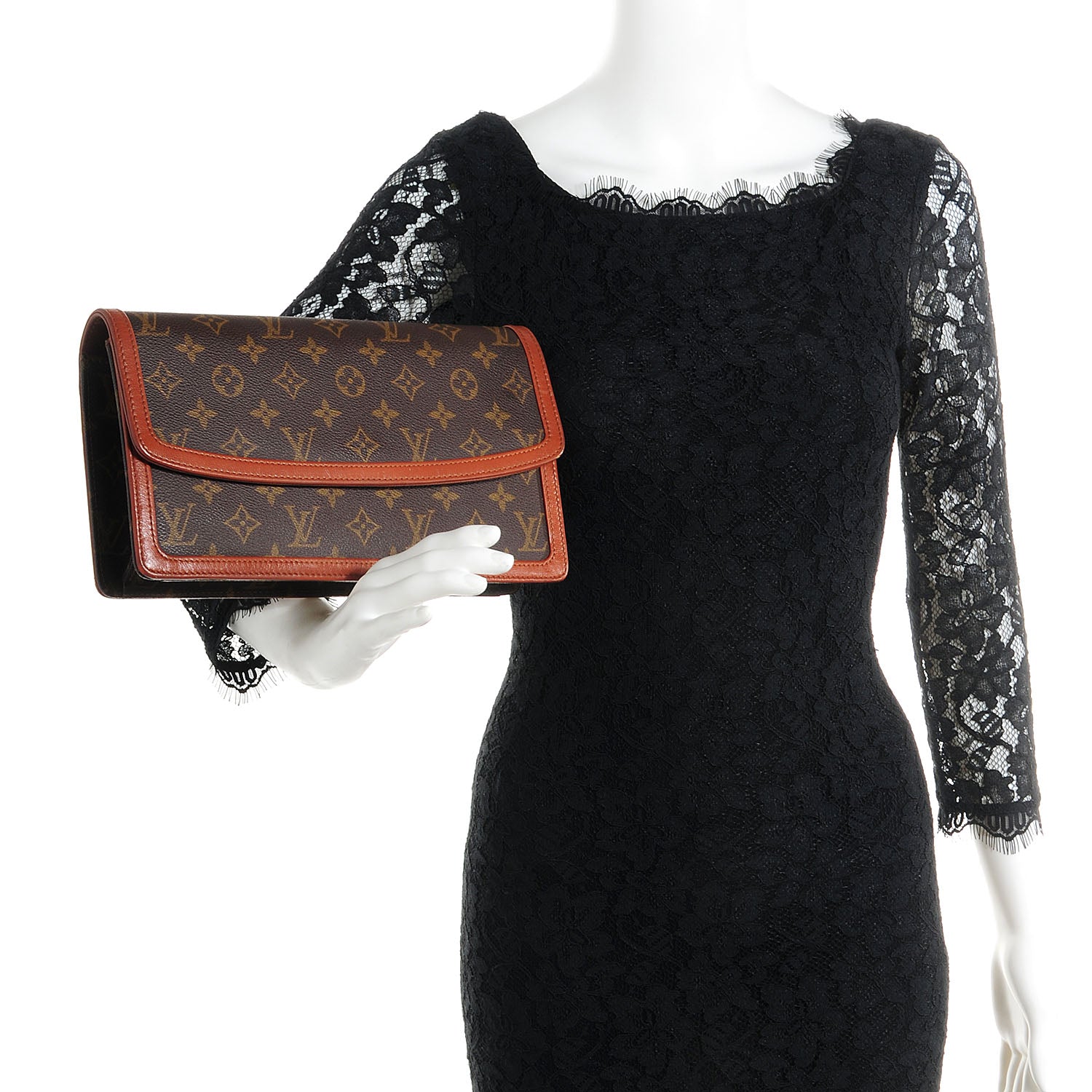 Louis Vuitton Monogram Pochette Dame 29 2 of 7