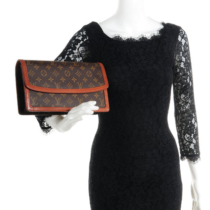 Louis Vuitton Monogram Pochette Dame 29 2 of 7