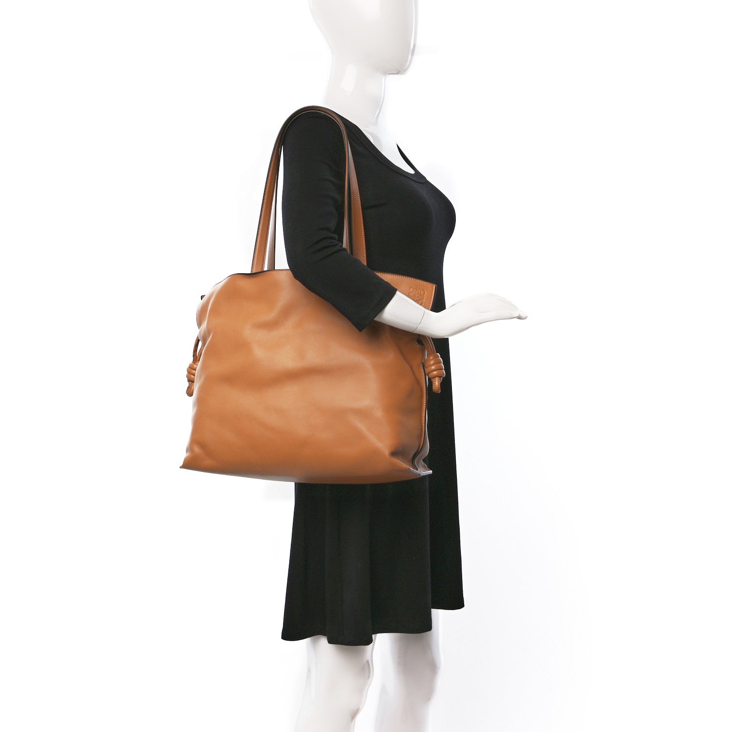 Loewe Calfskin Large Flamenco Knot Bag Warm Desert 2 of 8