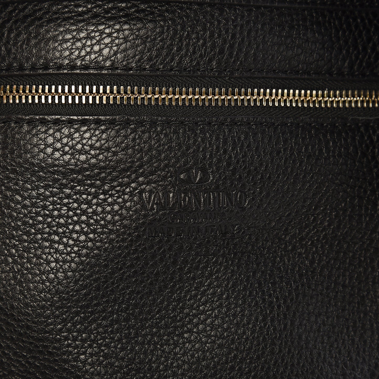 Pebbled Calfskin Small Rockstud Flip-Lock Messenger Bag Black