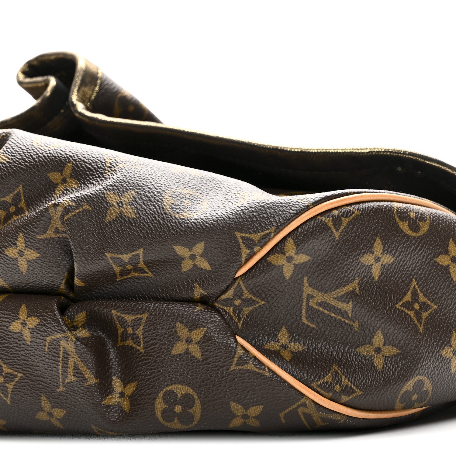 Louis Vuitton Monogram Kalahari GM 9 of 9