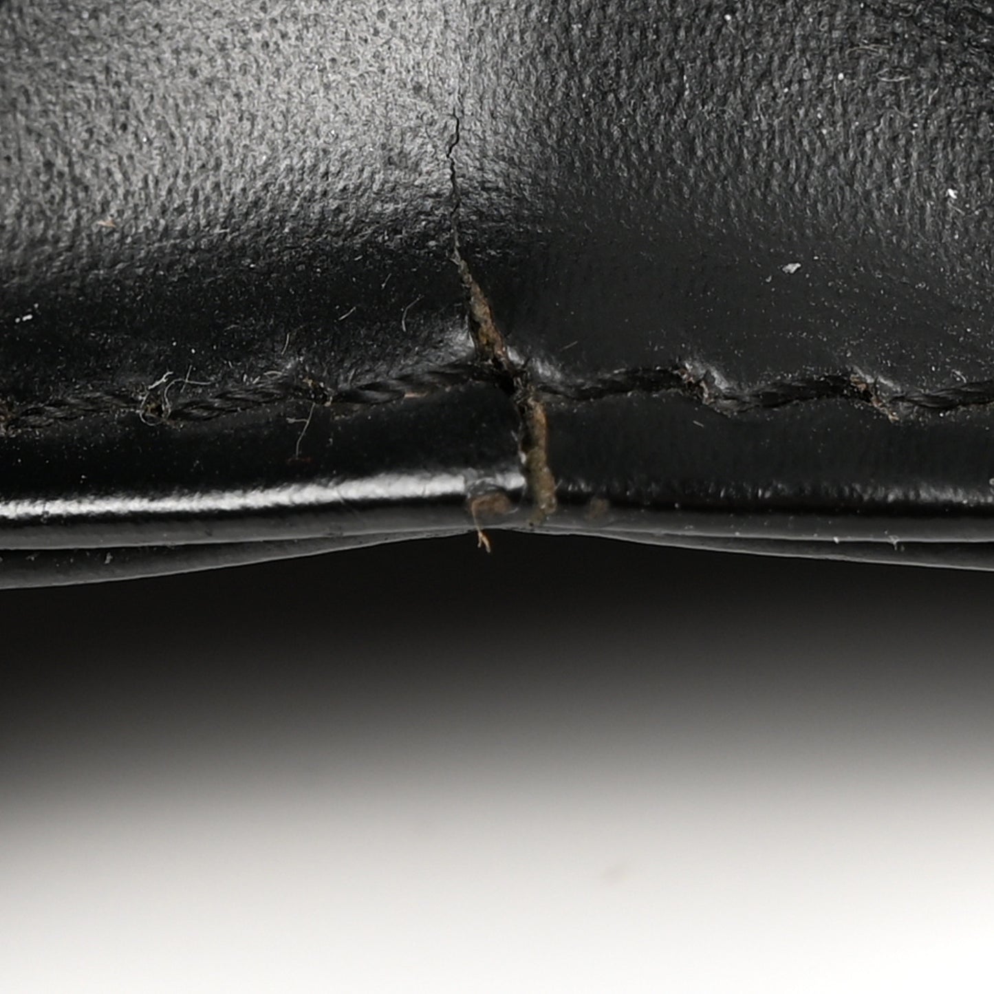 Epi Pochette Sellier Dragonne Clutch Black