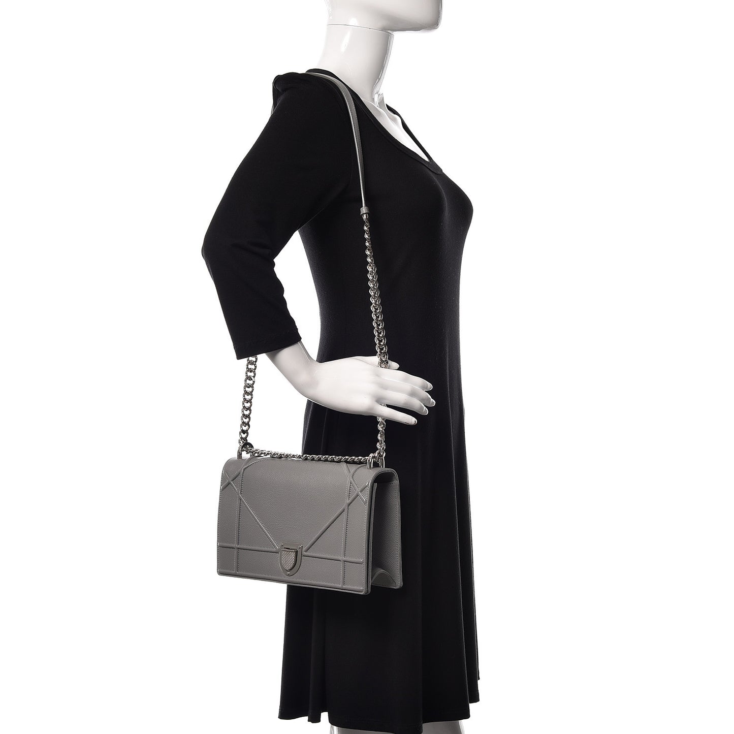 Grained Calfskin Medium Diorama Flap Bag Gris