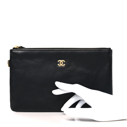 Chanel Shiny Calfskin Chanel 22 Removable Pouch Black 2 of 5