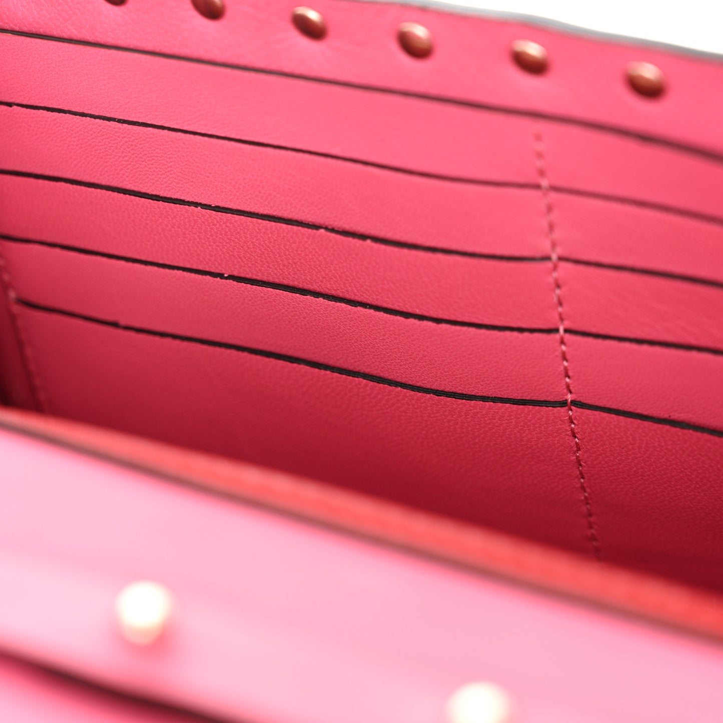 Nappa Rockstud Spike Wallet On Chain Shadow Pink