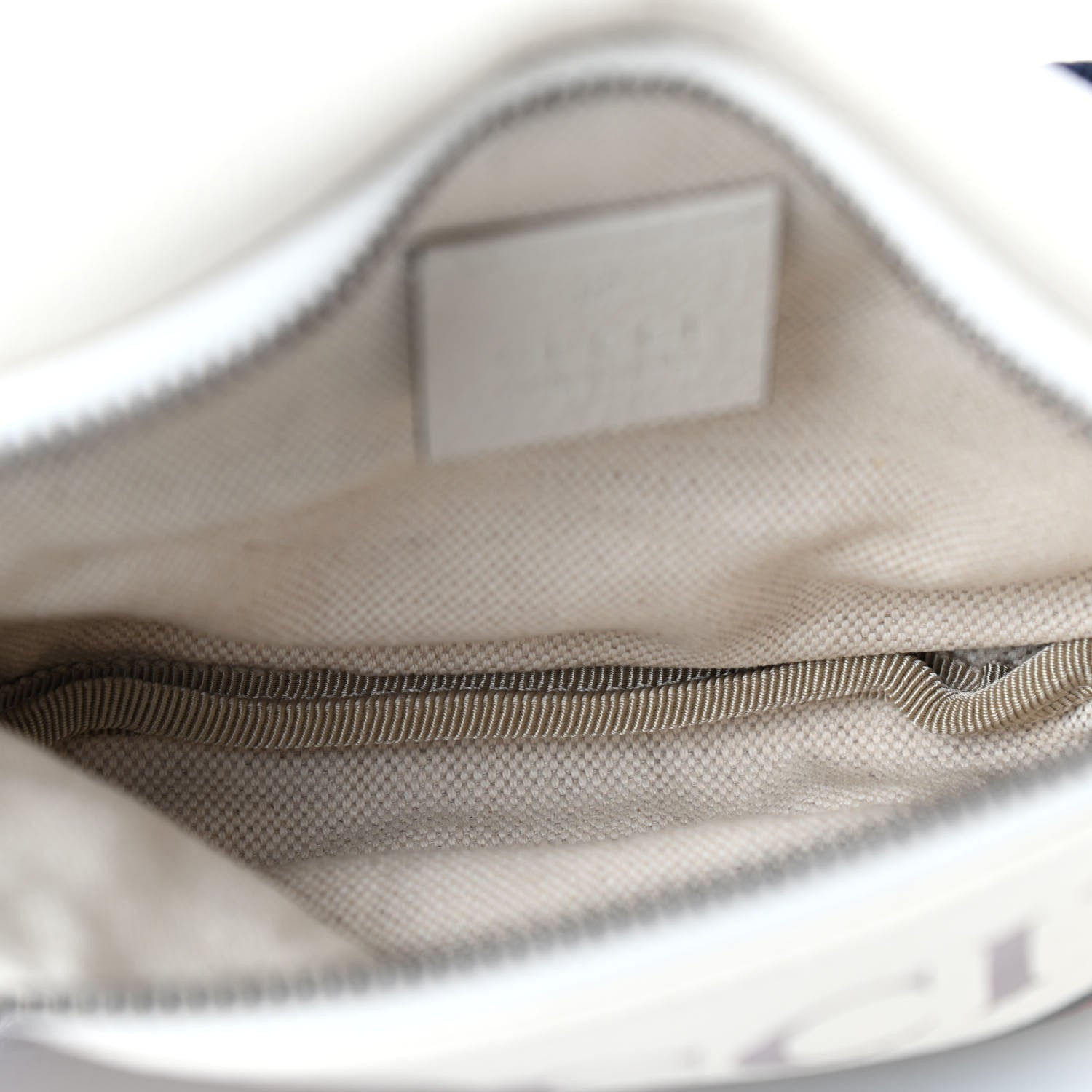 Gucci Grained Calfskin Small Logo Belt Bag White 5 of 9