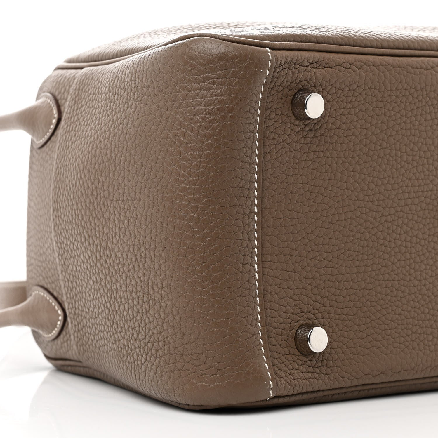 Hermes Taurillon Clemence Lindy 26 Etoupe 9 of 11