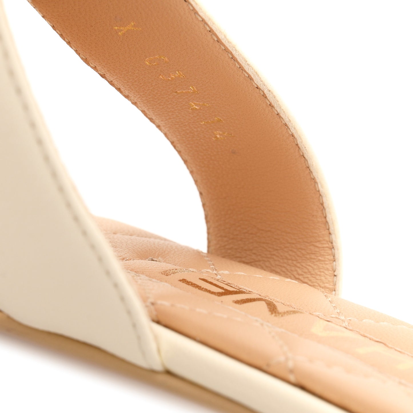 Lambskin Chain CC Thong Sandals 39 Ivory
