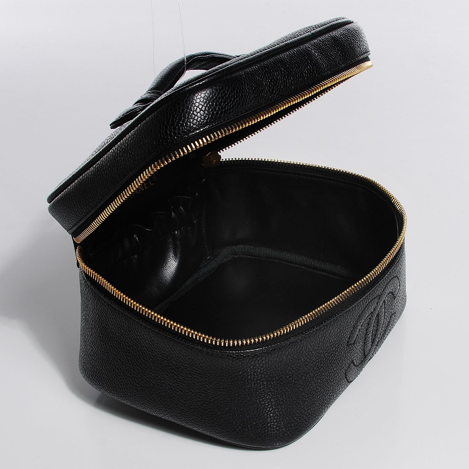 Chanel Caviar Cosmetic Case Black 5 of 9