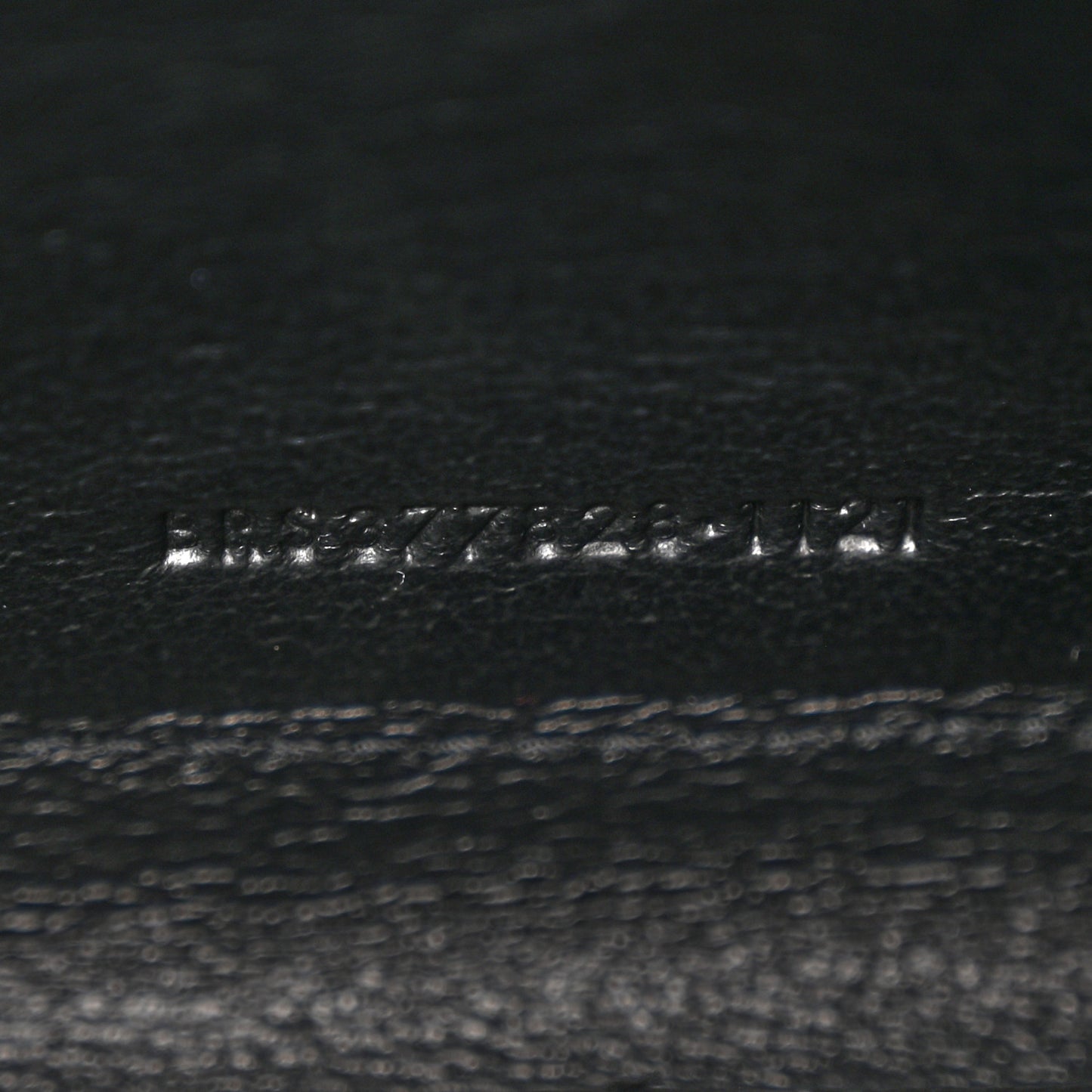 Grain De Poudre Matelasse Chevron Monogram Monochrome Chain Wallet Black