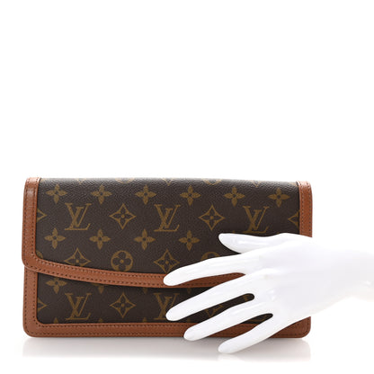 Louis Vuitton Monogram Pochette Dame 26 2 of 6