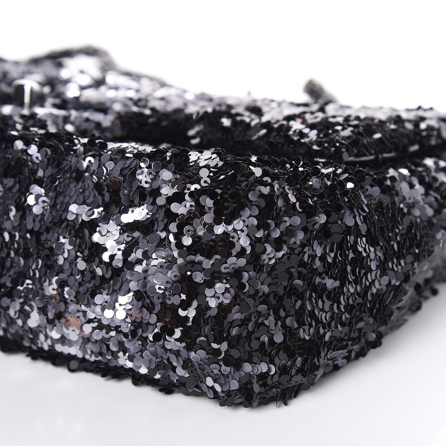 Sequin Medium Single Flap Silver Black