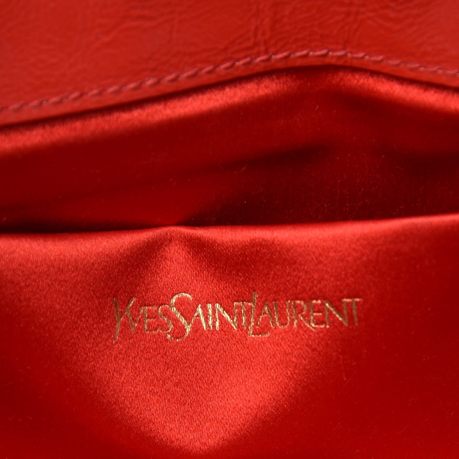 Saint Laurent Textured Patent Small Belle De Jour Clutch Red 6 of 10