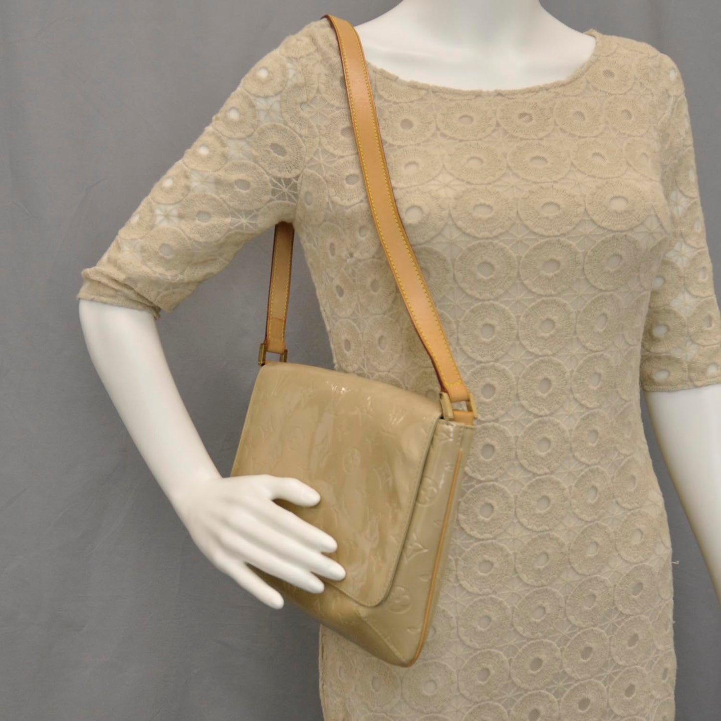 Vernis Thompson Street Beige