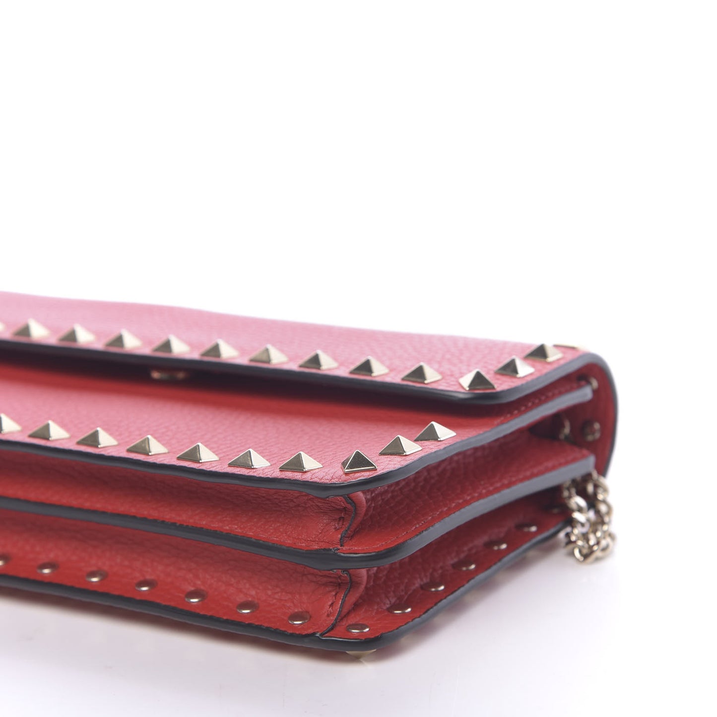 Pebbled Calfskin Rockstud Flap Wallet On Chain Rouge Pur