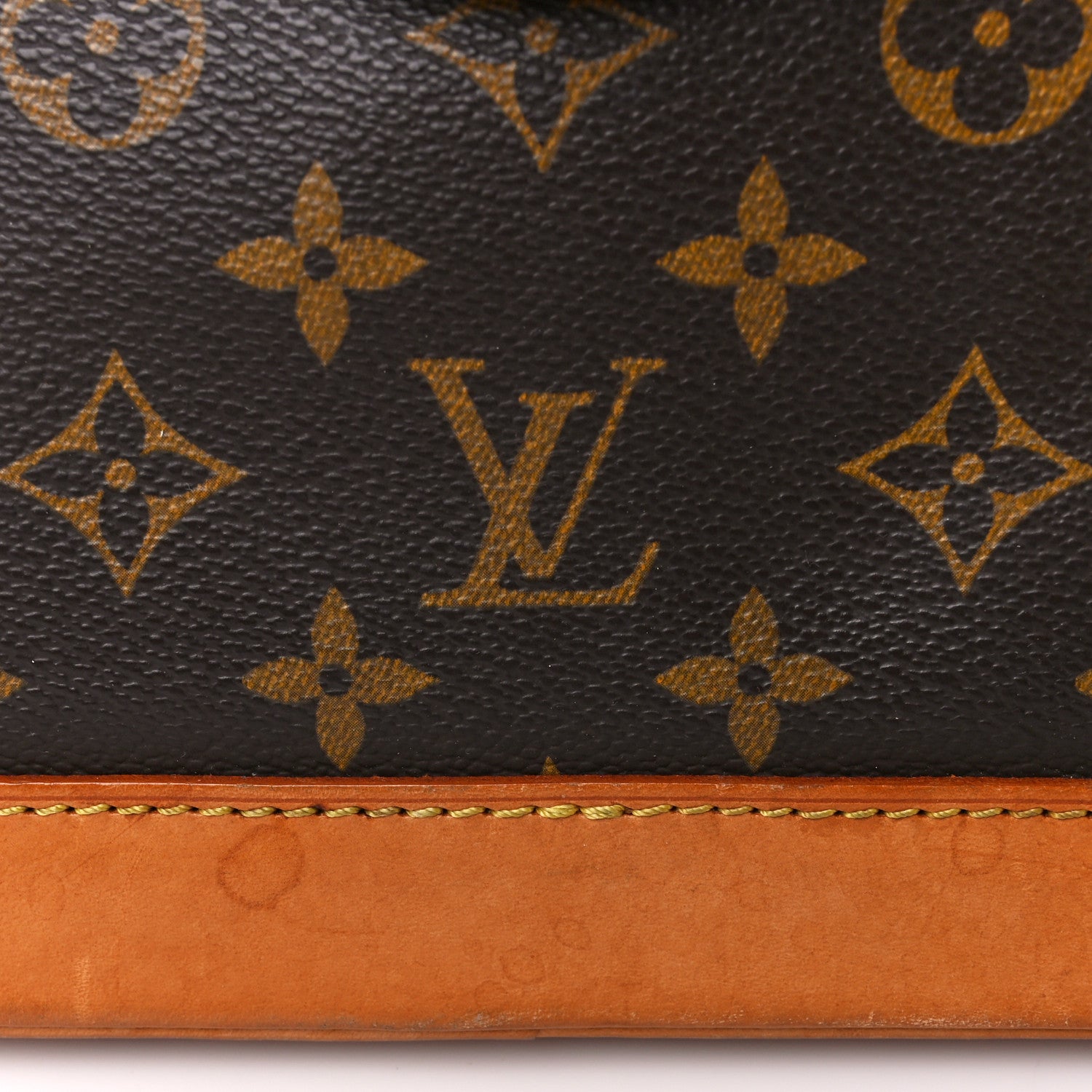 Louis Vuitton Monogram Alma PM 15 of 20