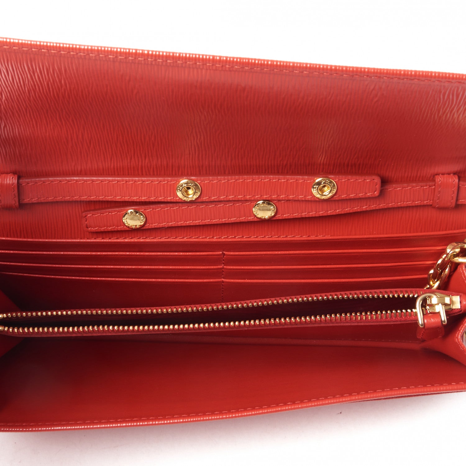 Prada Vitello Move Metal Oro Chain Wallet Lacca 7 of 9
