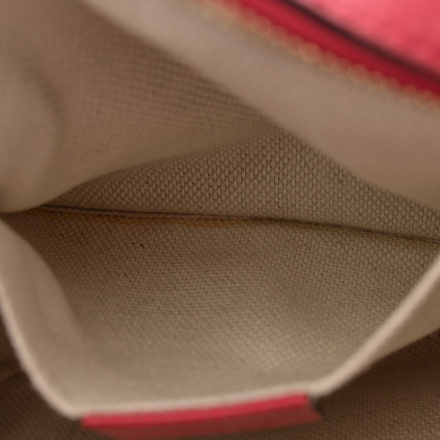 Pebbled Calfskin Small Soho Disco Bag Tabasco Red