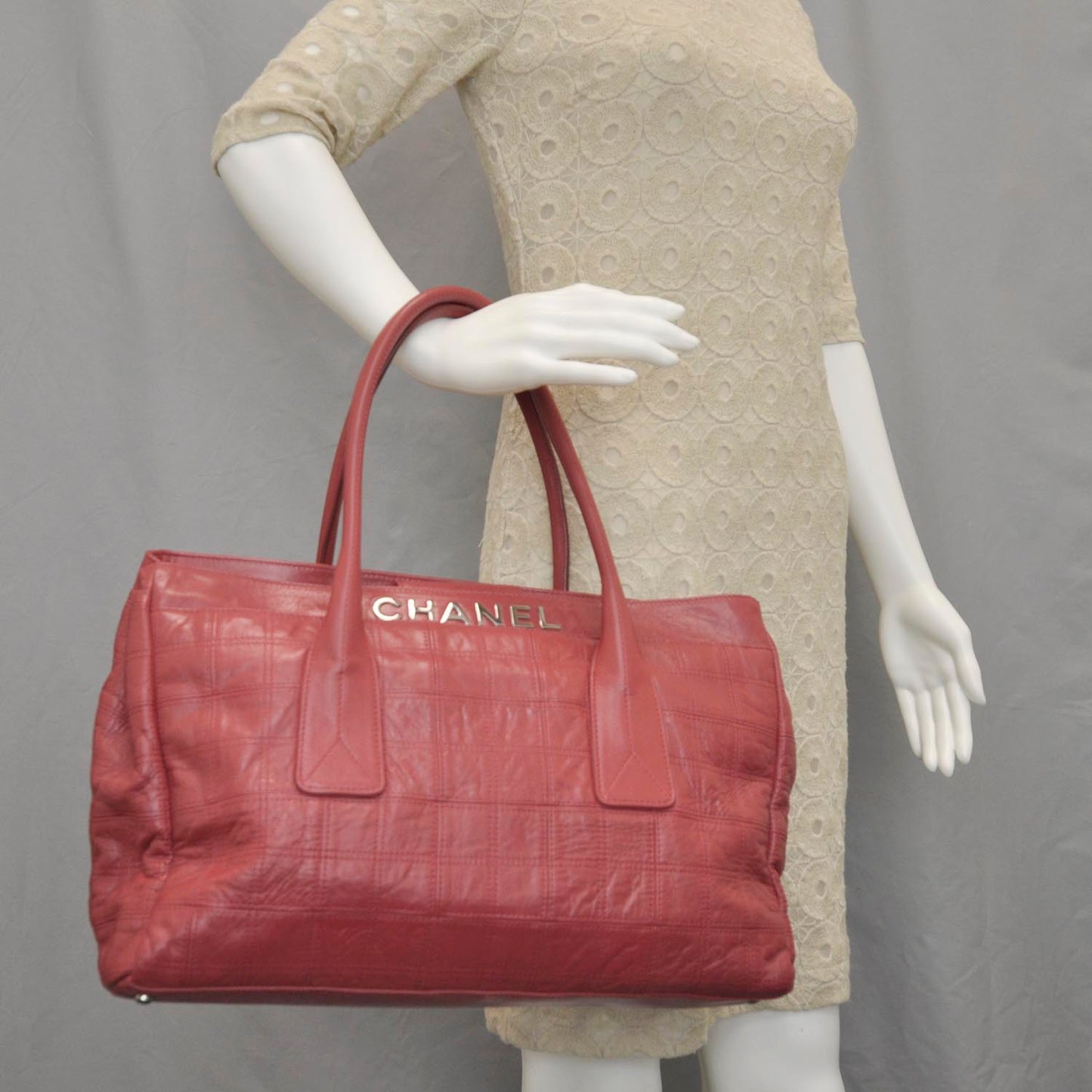 Square Stitched Lax Red
