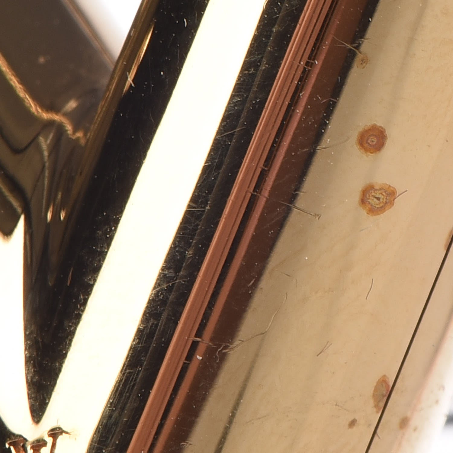 Louis Vuitton Essential V Single Hoop Earring Gold 5 of 5