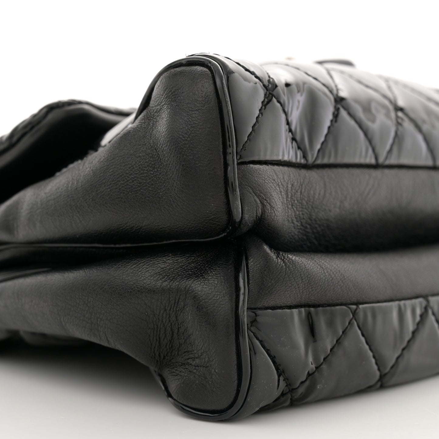 Patent Quilted Medium Rock In Rome Single Flap Black