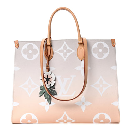 Louis Vuitton Monogram Giant By The Pool Onthego GM Brume 1 of 6
