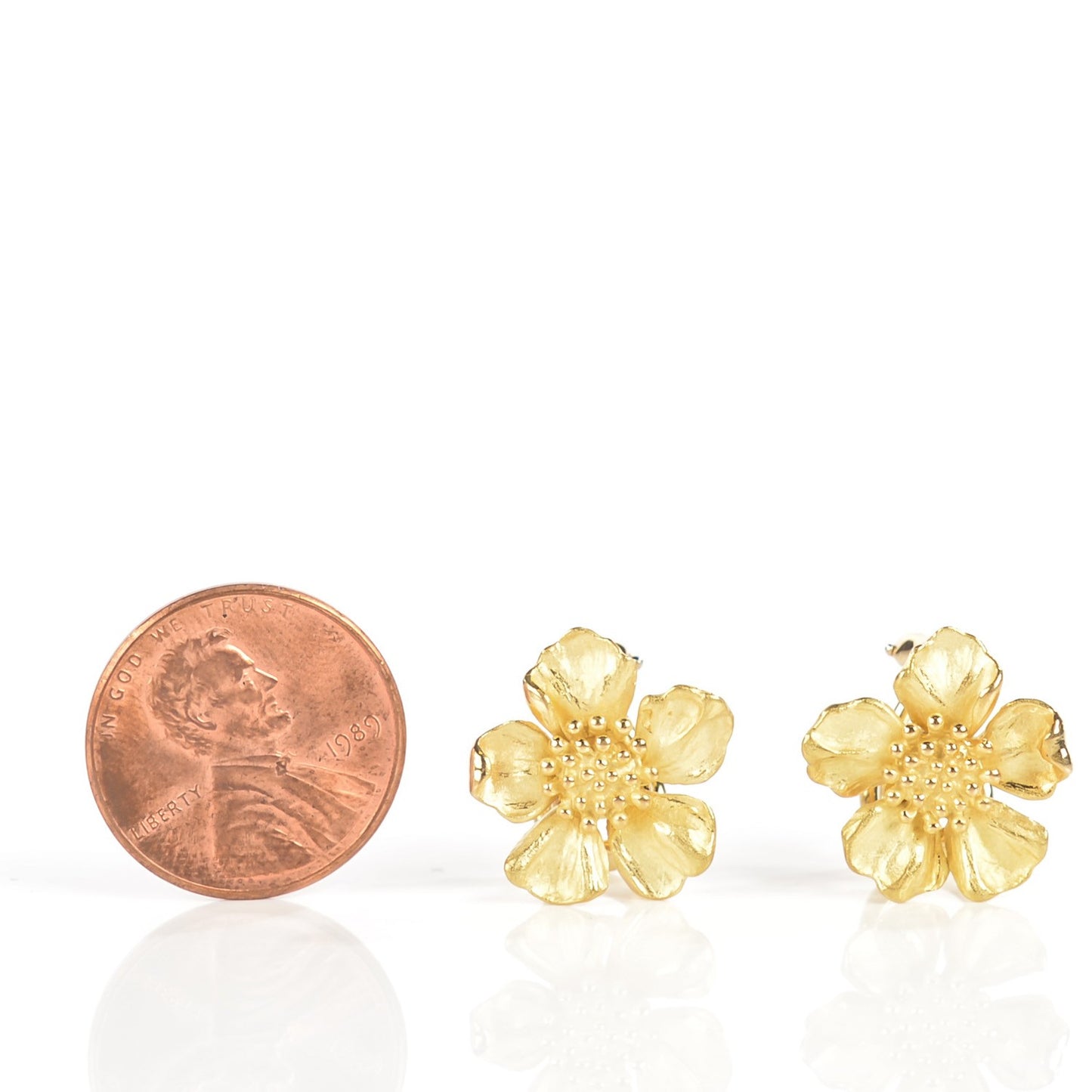 18K Yellow Gold Dogwood Flower Earrings