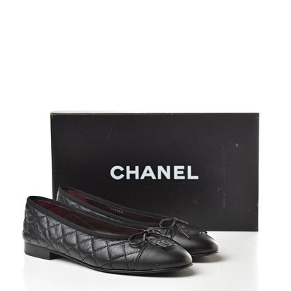 Chanel Aged Calfskin Quilted Cap Toe Ballerina Flats 37.5 Black 15 of 15