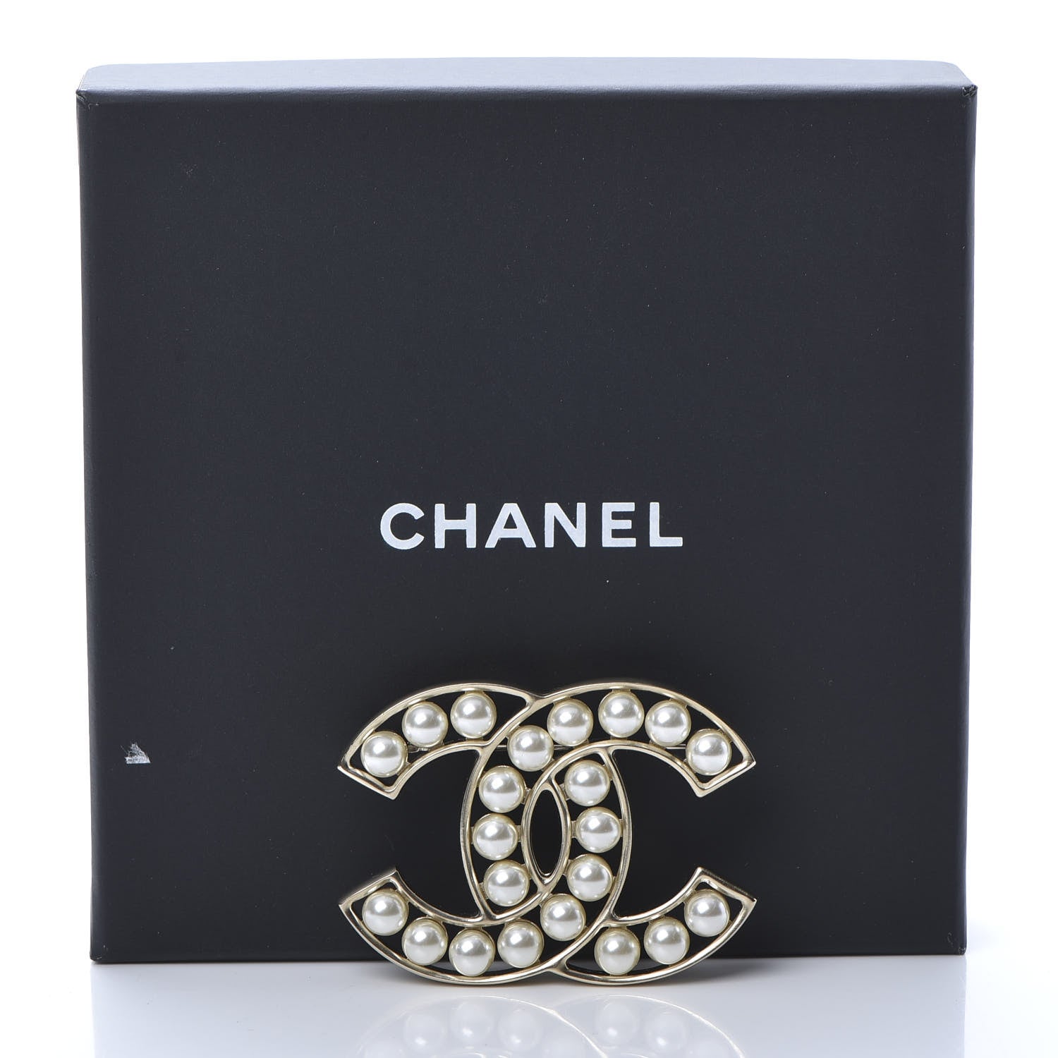 Chanel Pearl CC Brooch Light Gold 5 of 5