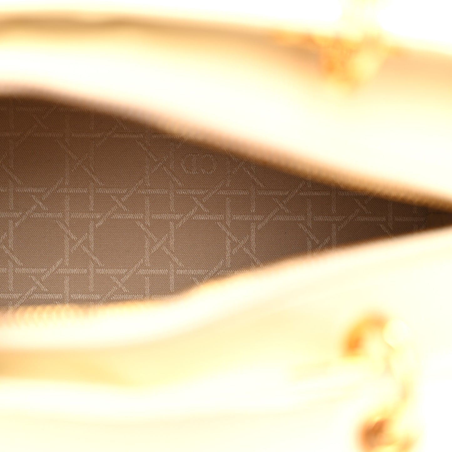 Glazed Calfskin Cannage Medium Lady Dior White