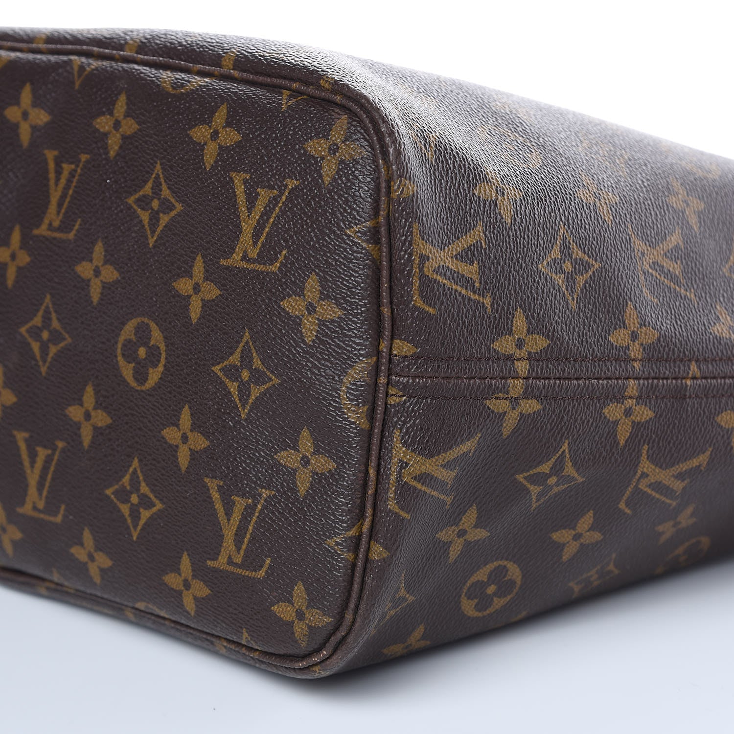 Louis Vuitton Monogram Neverfull MM 9 of 20