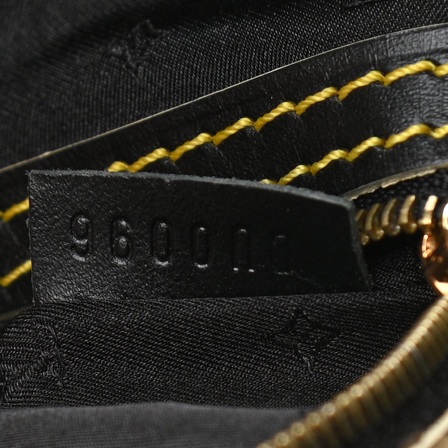 Suhali Lockit MM Black