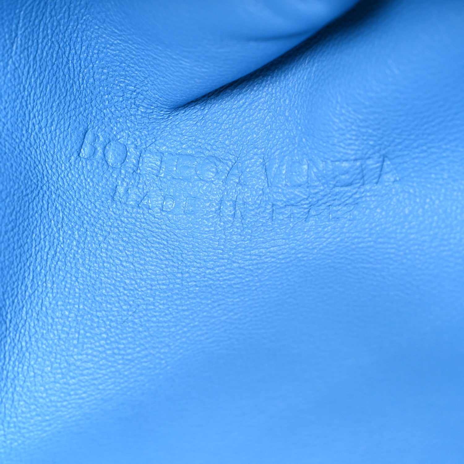 Bottega Veneta Nappa Maxi Intrecciato The Pouch Oversized Clutch Swimming Pool 6 of 11