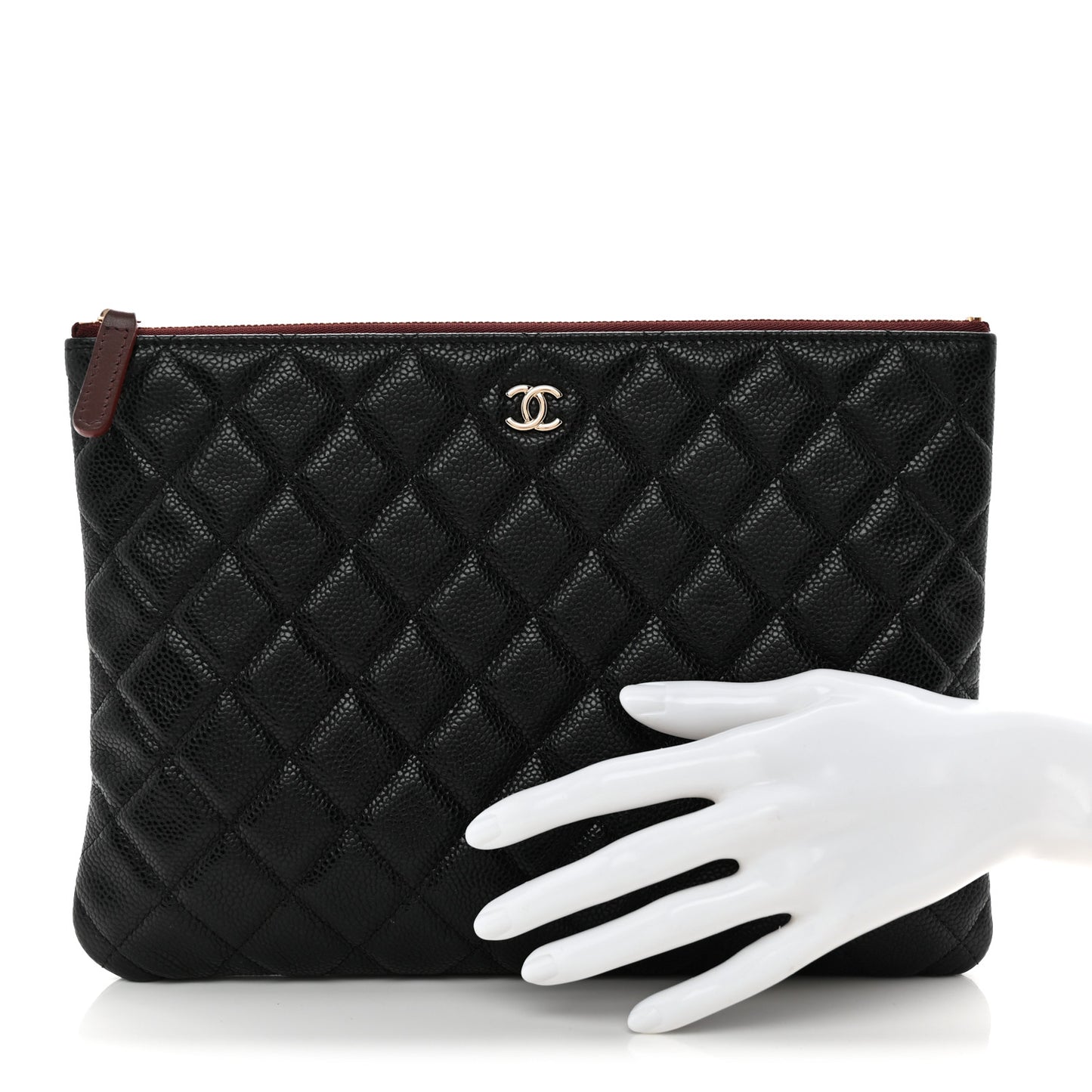 Caviar Quilted Medium Cosmetic Case Black