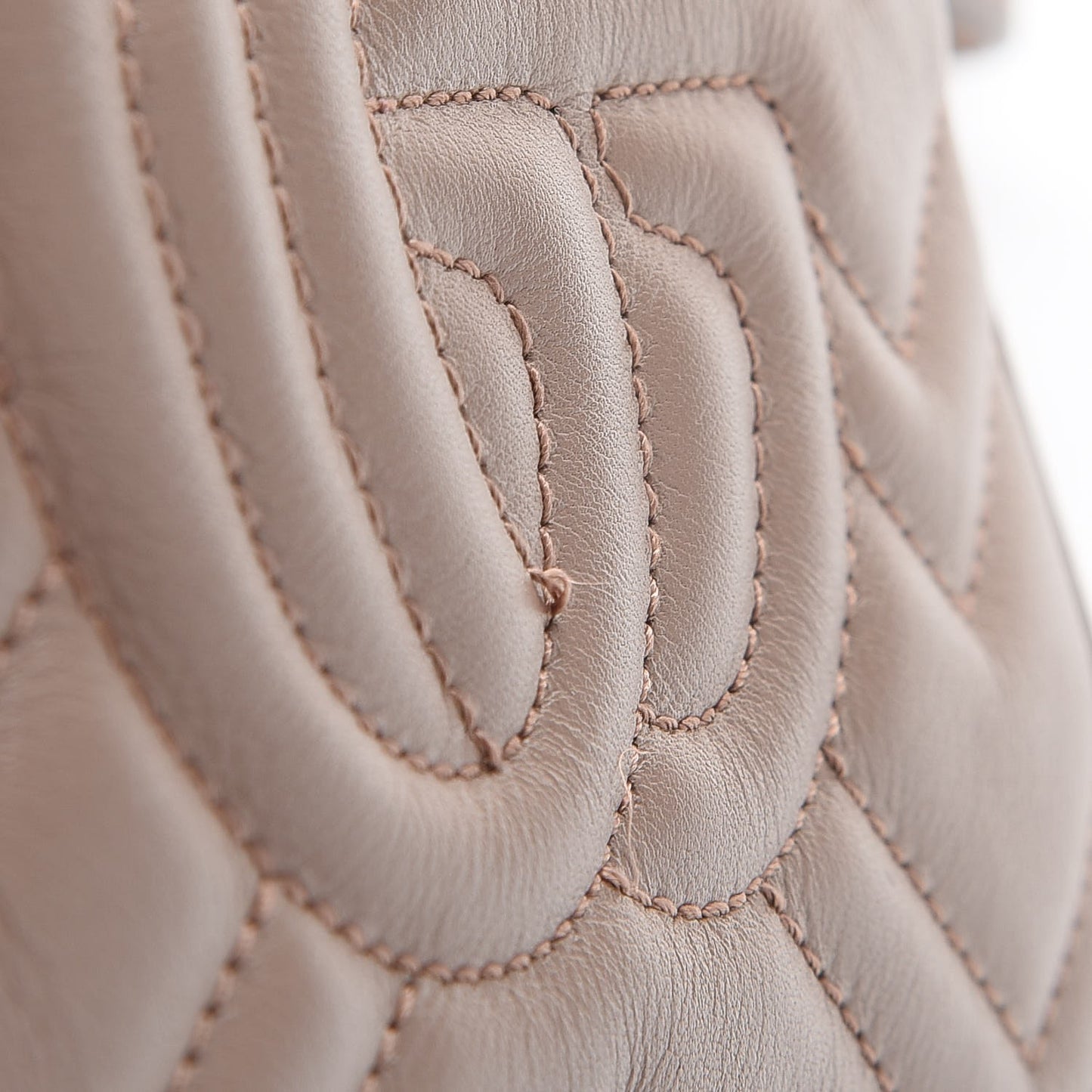 Calfskin Matelasse Mini GG Marmont Chain Shoulder Bag Nude