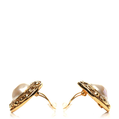Chanel Pearl Clip On Earrings Gold 3 of 4