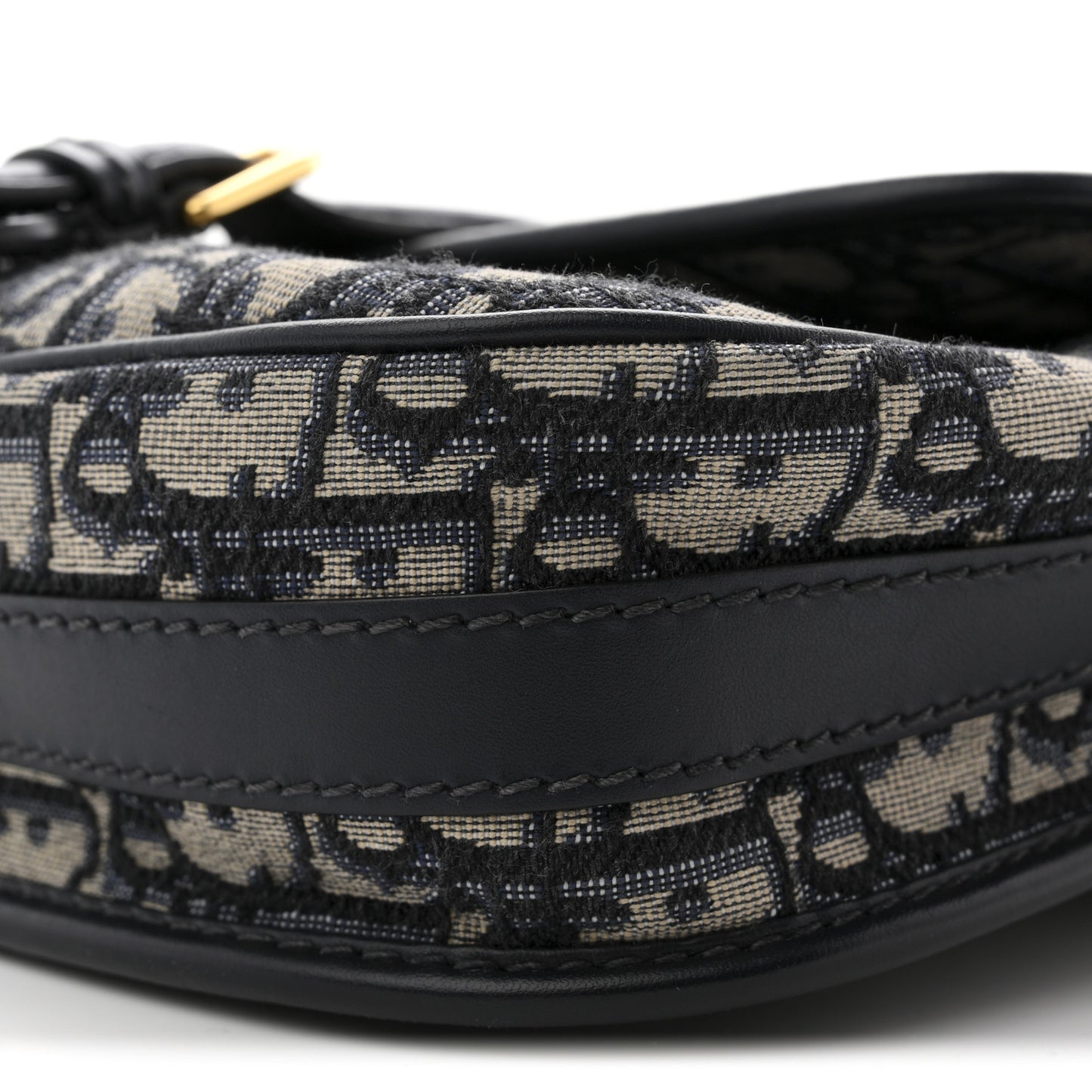 Oblique Medium Bobby Flap Blue