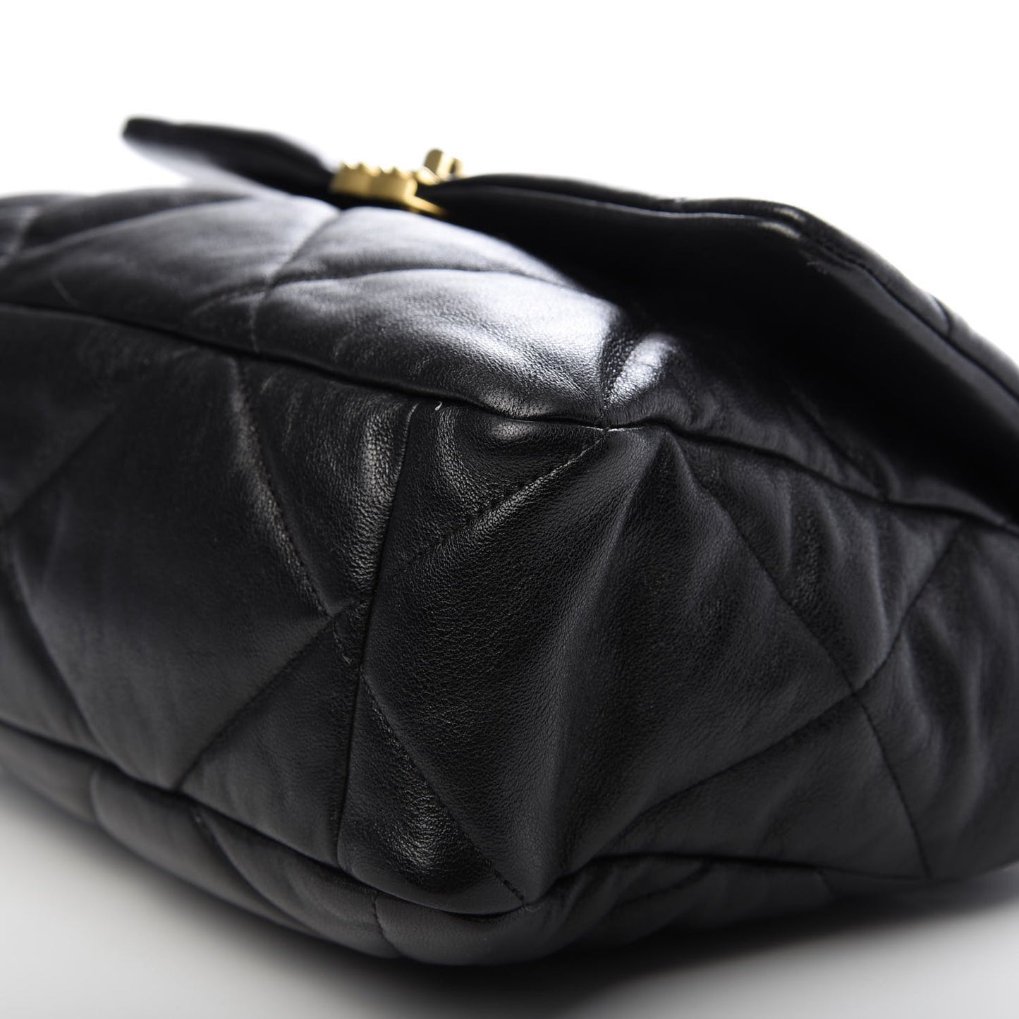 Goatskin Quilted Large 19 Flap Black