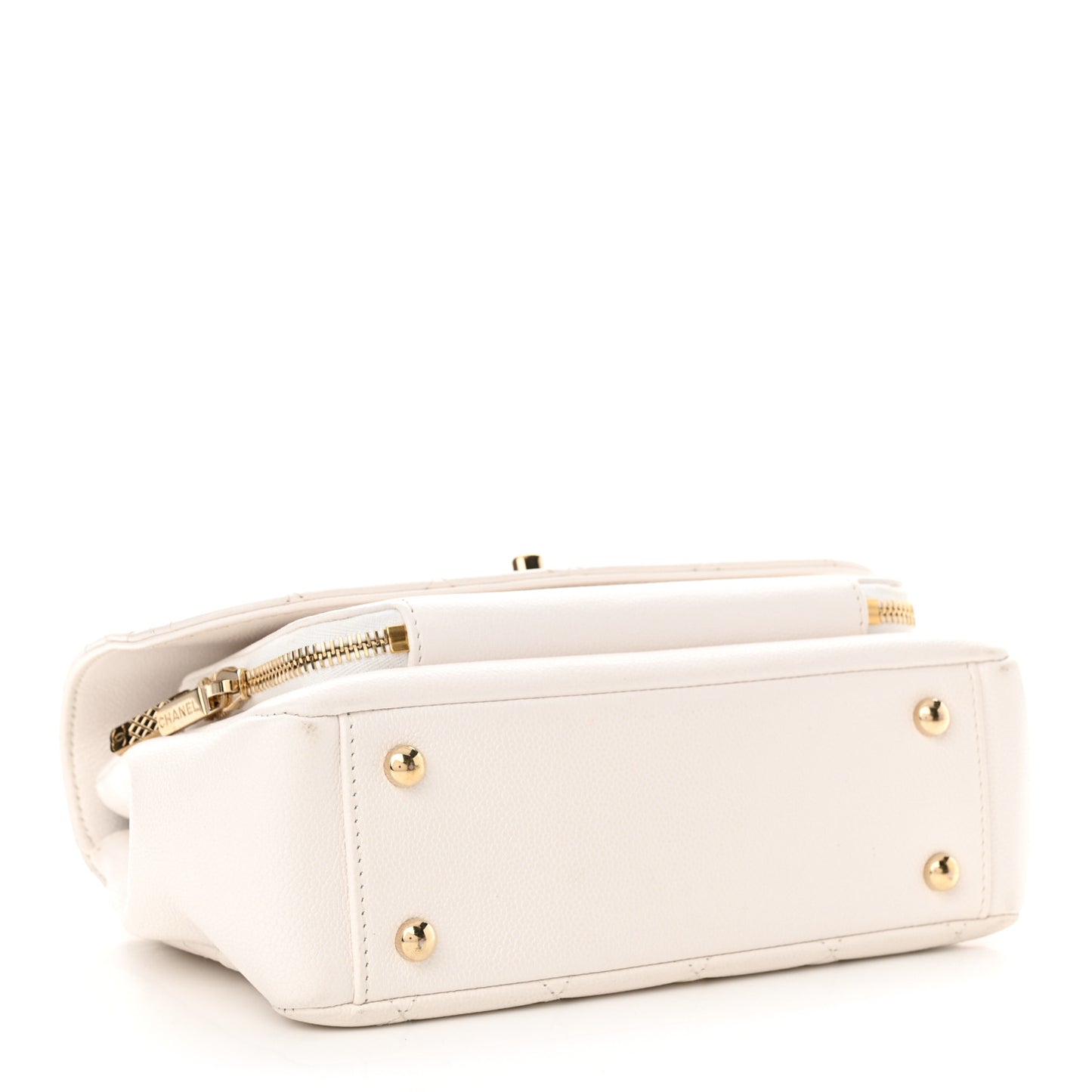 Caviar Quilted Medium Business Affinity Flap White