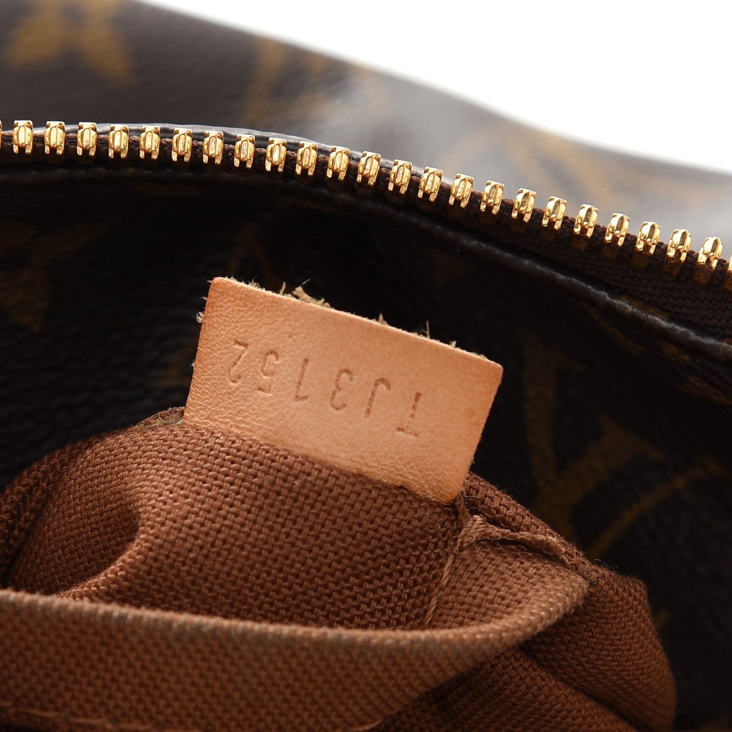 Louis Vuitton Monogram Sully MM 7 of 13