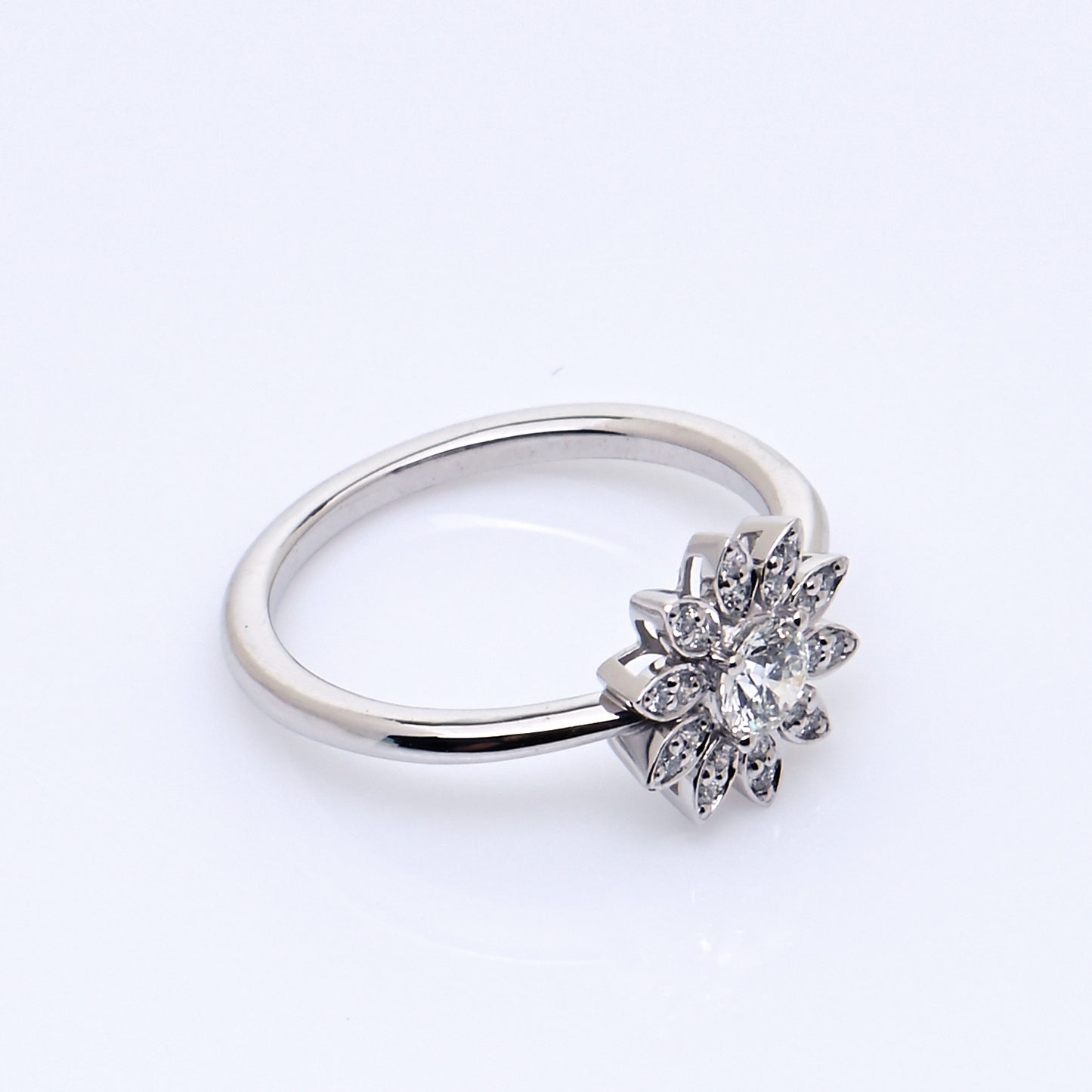 Platinum Diamond Enchant Garden Flower Ring 48 4.5