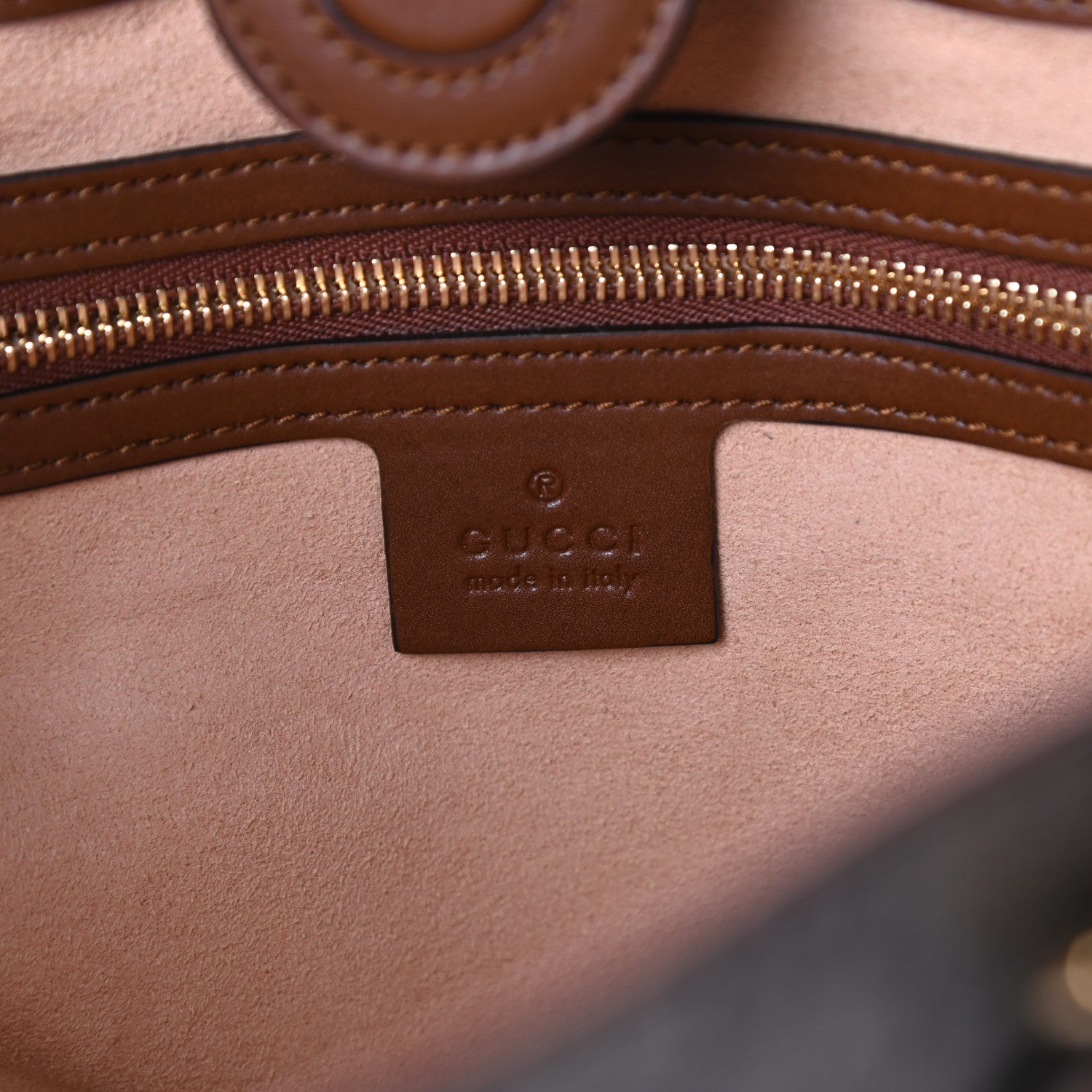 Gucci Soft GG Supreme Monogram Small Crossbody Tote Beige Cuir 6 of 9