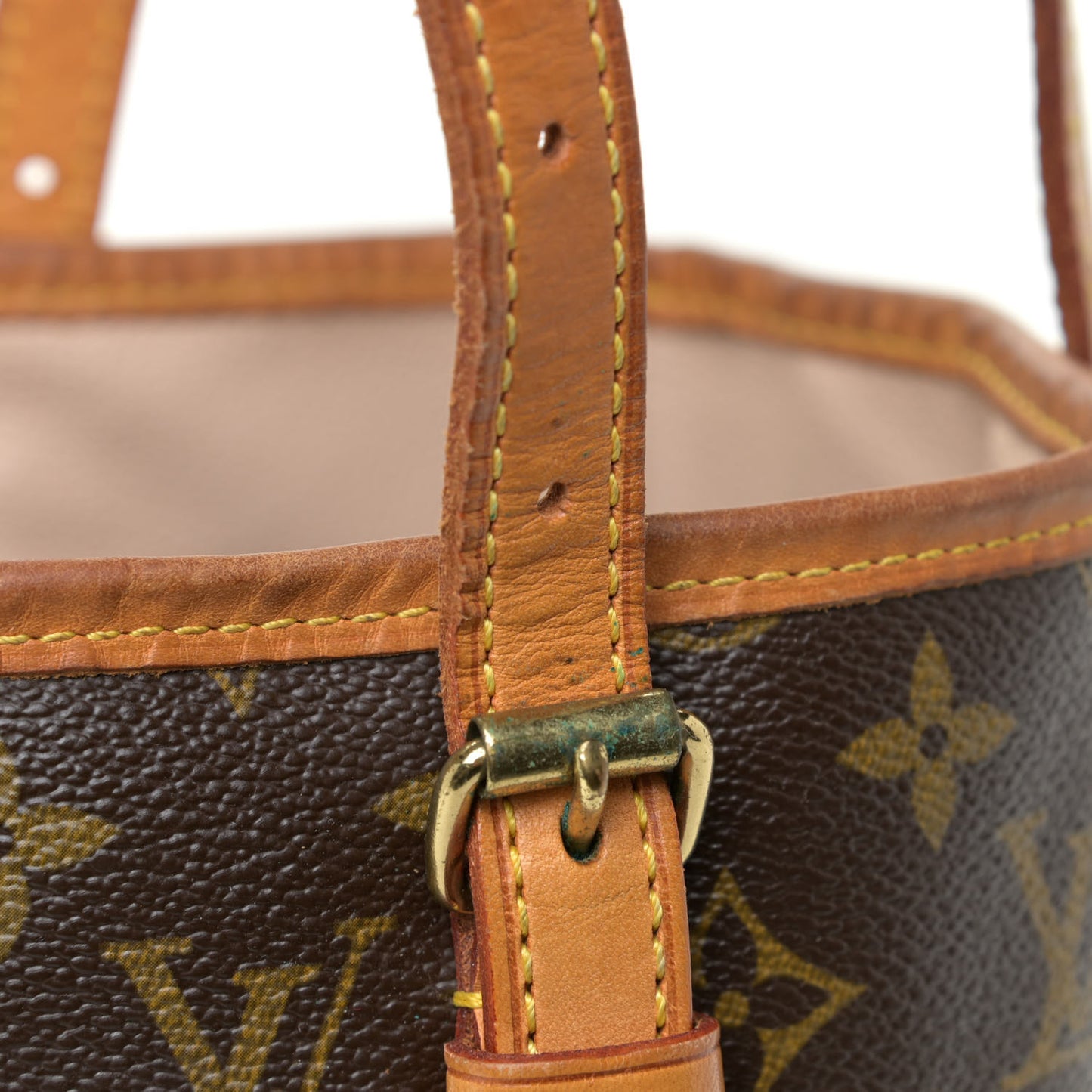 Monogram Petit Bucket 23