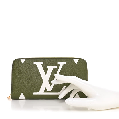 Louis Vuitton Monogram Giant Zippy Wallet Kaki White 2 of 10