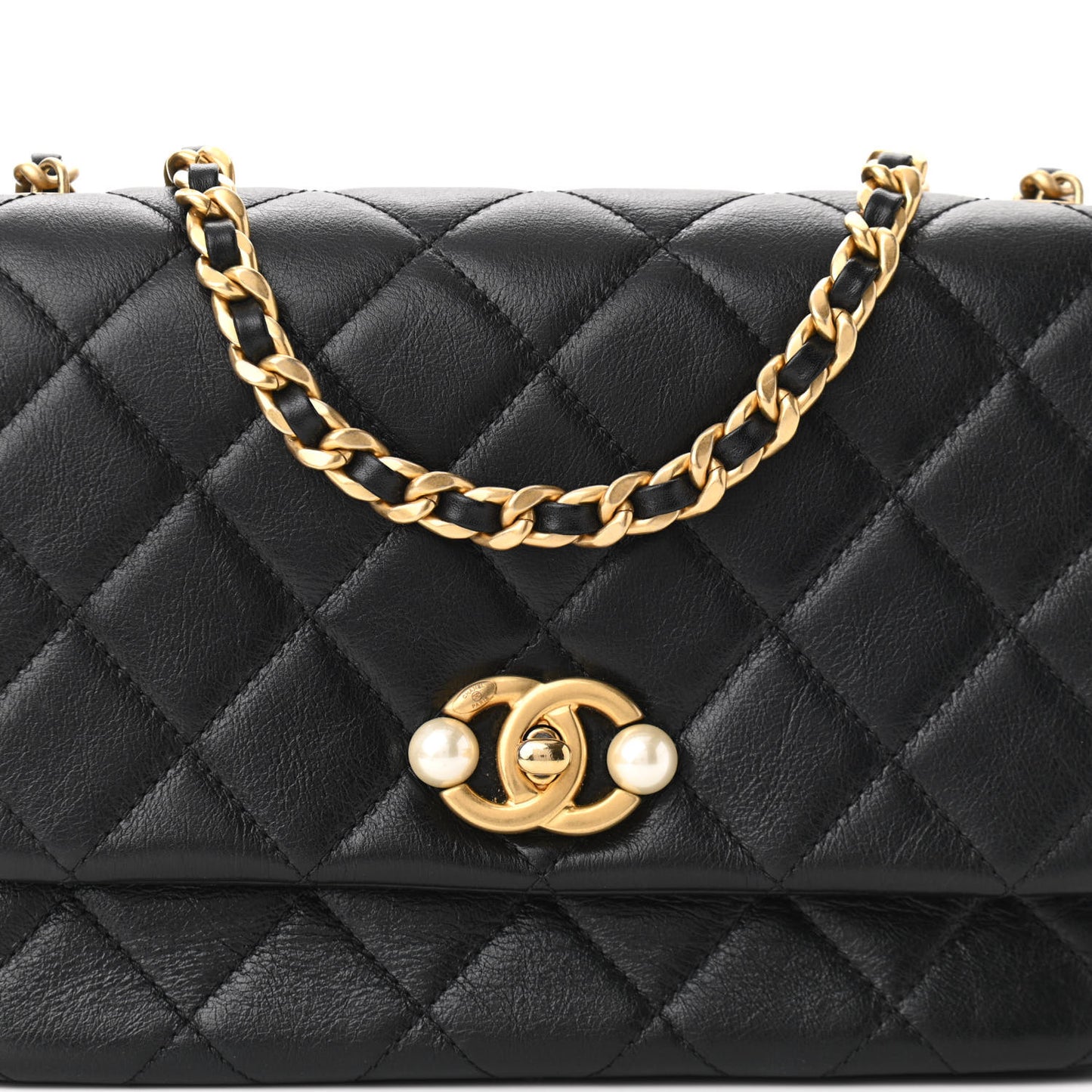 Glazed Calfskin Quilted Pearl Side Flap Black