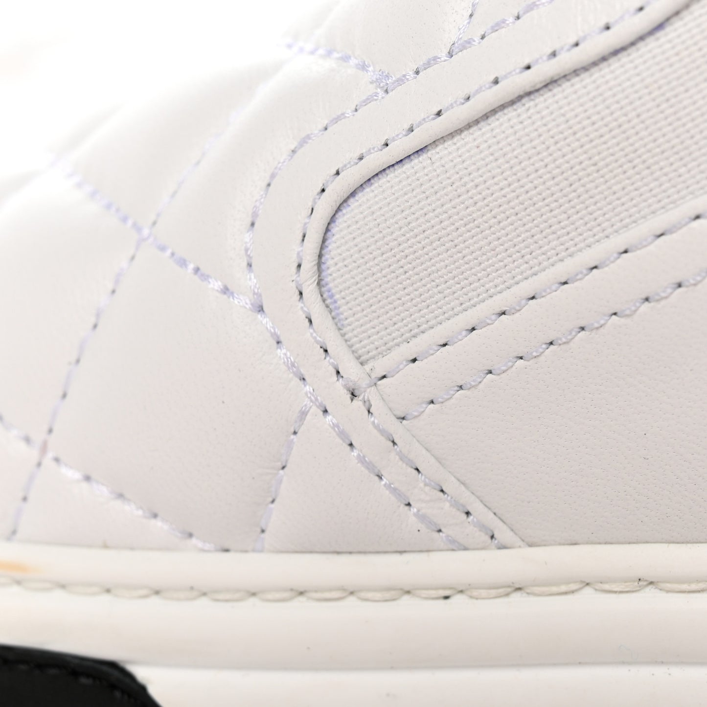 Lambskin Quilted Womens CC Stroll Sneakers 40 White